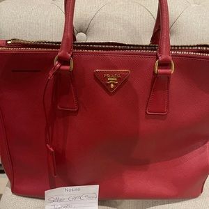 Prada saffiano large galleria doublezip tote (red)